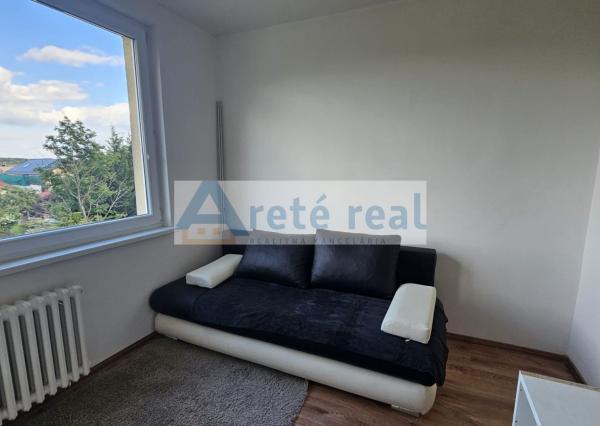 Areté real -Rezervované! Predaj výborne dispozične riešeného 3-izbového bytu s balkónom v dobrej lokalite v Pezinku, ul. Bystrická