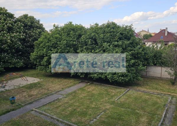 Areté real -Rezervované! Predaj výborne dispozične riešeného 3-izbového bytu s balkónom v dobrej lokalite v Pezinku, ul. Bystrická