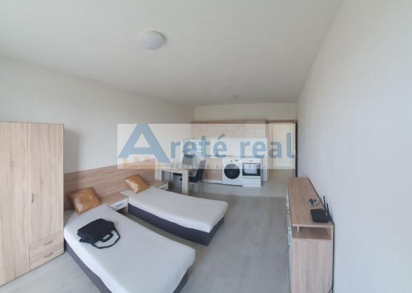 Areté real - Bývajte blízko Senca, ale aj Pezinka.