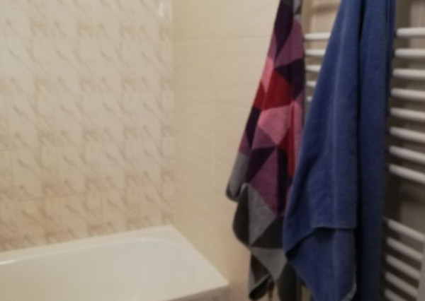 Areté real- Výmena slnečného 2 i.bytu v centre Senca s loggiou, výťah.