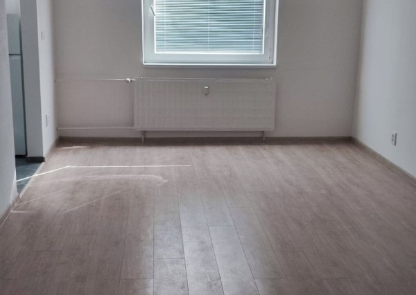 Areté real-Pripravujeme-Predaj slnečného 3izb.bytu po kompletnej rekonštrukcii s loggiou, murovanou pivnicou, miesto plné zelene