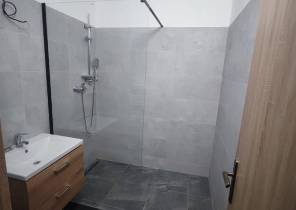 Areté real-Pripravujeme-Predaj slnečného 3izb.bytu po kompletnej rekonštrukcii s loggiou, murovanou pivnicou, miesto plné zelene