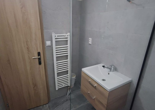 Areté real-Pripravujeme-Predaj slnečného 3izb.bytu po kompletnej rekonštrukcii s loggiou, murovanou pivnicou, miesto plné zelene