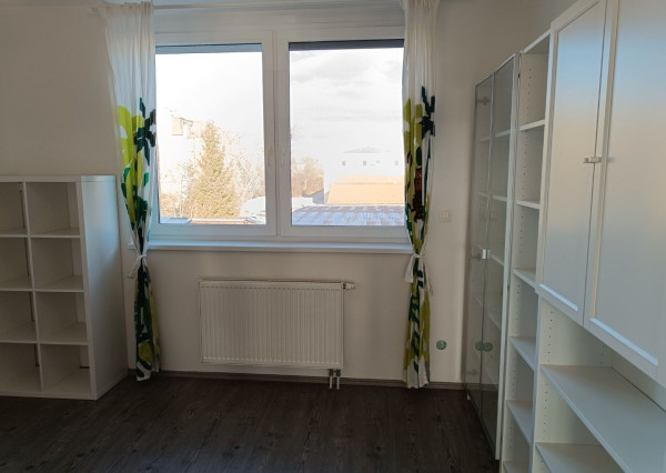 ARETÉ REAL-PRENÁJOM 4 IZ.BYTU V NOVOSTAVBE, VLASTNÉ PARKOVACIE MIESTO,PIVNICA,LOGGIA