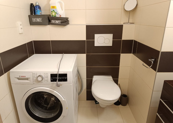 ARETÉ REAL-PRENÁJOM 4 IZ.BYTU V NOVOSTAVBE, VLASTNÉ PARKOVACIE MIESTO,PIVNICA,LOGGIA