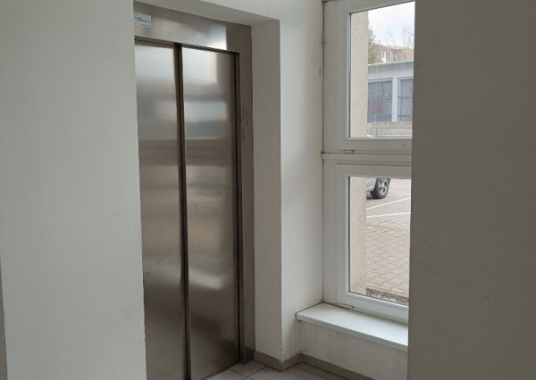 ARETÉ REAL-PRENÁJOM 4 IZ.BYTU V NOVOSTAVBE, VLASTNÉ PARKOVACIE MIESTO,PIVNICA,LOGGIA