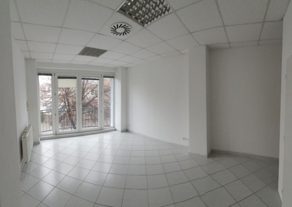 Areté real-Kancelárske priestory v srdci Senca na pešej zóne