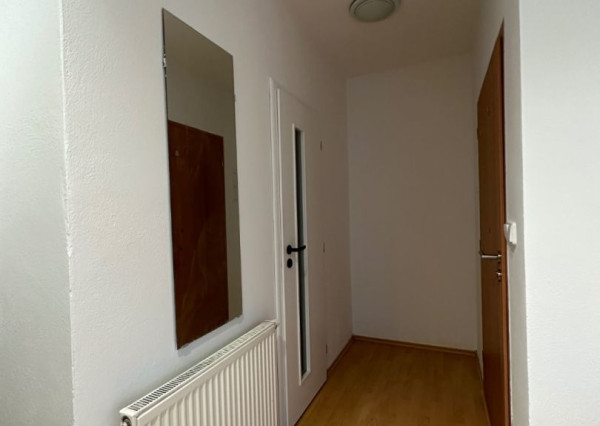 ARETÉ REAL - PRENÁJOM ČIASTOČNE ZARIADENÉHO 2-IZBOVÉHO BYTU V PRIAMOM CENTRE MESTA, PEZINOK, KOLLÁROVA