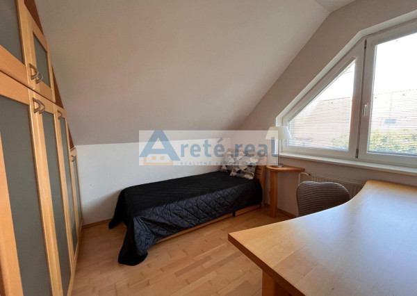 ARETÉ REAL - Predaj 4-izbového rodinného domu vo výbornom stave