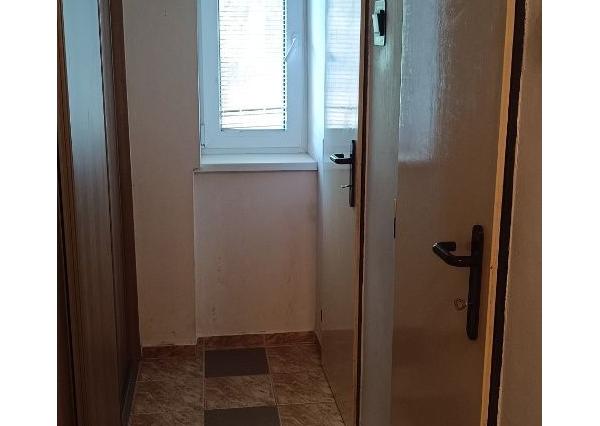 ARETÉ REAL - REZERVOVANÉ! PREDAJ ZAUJÍMAVÉHO 2-IZ.BYTU V CENTRE MESTA PEZINKA, TEHLOVÝ,PIVNICA