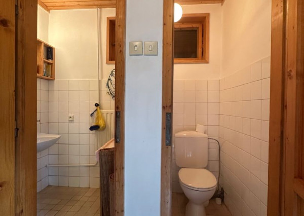 ARETÉ REAL – PREDAJ REKREAČNEJ CHATY PRI TRNIANSKOM POTOKU, PEZINOK, KUČIŠDORFSKÁ DOLINA