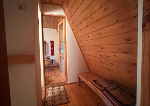 ARETÉ REAL – PREDAJ REKREAČNEJ CHATY PRI TRNIANSKOM POTOKU, PEZINOK, KUČIŠDORFSKÁ DOLINA