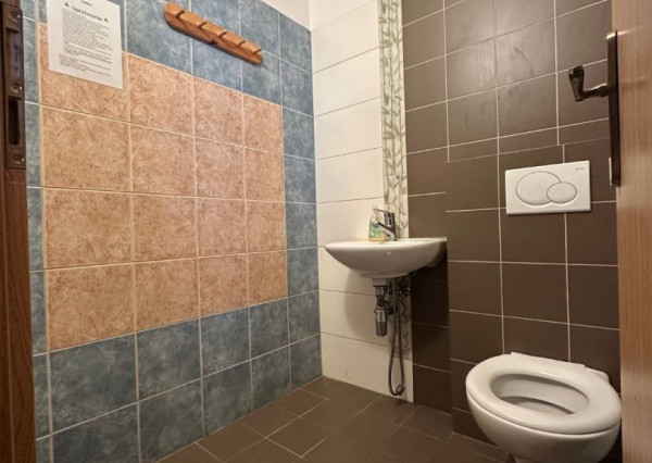 ARETÉ REAL – PREDAJ KOMERČNEJ BUDOVY V CENTRE MESTA, PEZINOK, HRNČIARSKA
