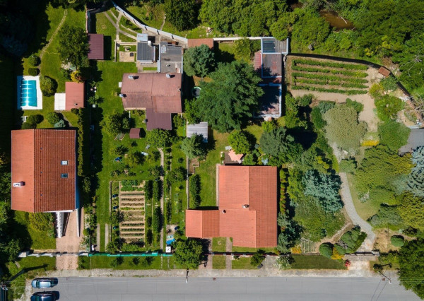 ARETÉ REAL – PREDAJ 4 -IZBOVÉHO RODINNÉHO DOMU S MNOHÝM PRÍSLUŠENSTVOM, BUDMERICE, PODHÁJSKA