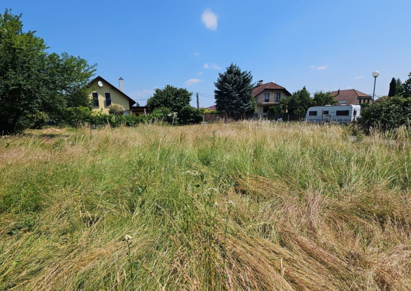 Areté real - Predaj pozemku na stavbu rodinného domu vo výbornej lokalite v obci Limbach