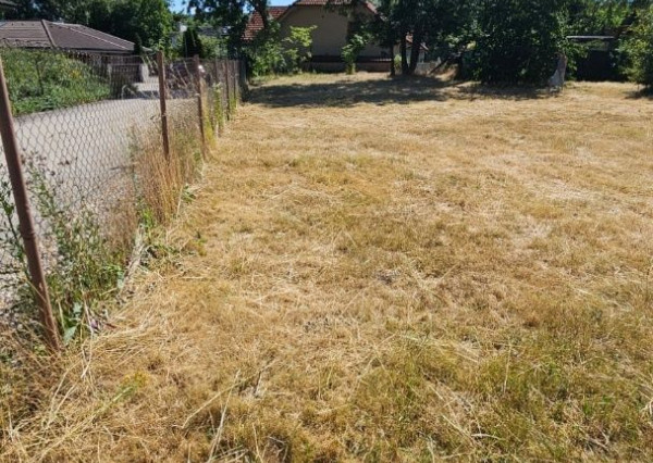 Areté real - Predaj pozemku na stavbu rodinného domu vo výbornej lokalite v obci Limbach