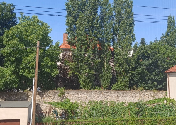 ARETÉ REAL - PREDAJ ZAUJÍMAVÉHO 2-IZ.BYTU,NOVOSTAVBA, CENTRUM MESTA, PARKOVACIE MIESTO