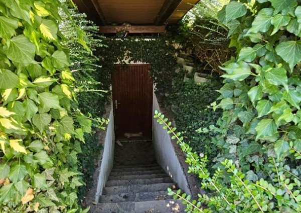 Areté real - Predaj veľmi pekného, výborne dispozične riešeného 5-izbového rodinného domu s garážou vo vyhľadávanej lokalite, obec Limbach, ul. Pri Kockách