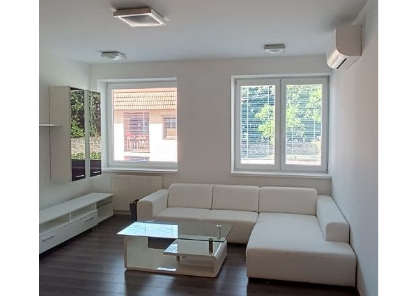 ARETÉ REAL - PREDAJ TEHLOVÉHO, SLNEČNÉHO 2-IZ.BYTU S VEĽKORYSOU VÝMEROU,CENTRUM MESTA PEZINOK