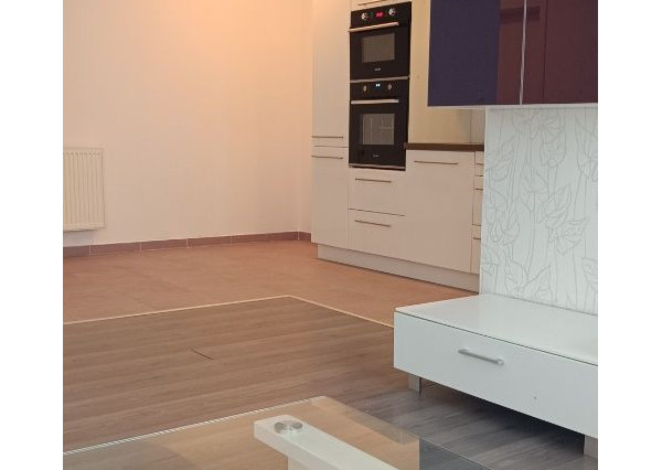 ARETÉ REAL - PREDAJ TEHLOVÉHO, SLNEČNÉHO 2-IZ.BYTU S VEĽKORYSOU VÝMEROU,CENTRUM MESTA PEZINOK