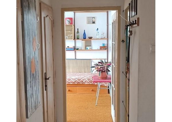 ARETÉ REAL - REZERVOVANÉ!!PREDAJ TEHLOVÉHO 3-IZ.BYTU, NA SKOK CENTRUM MESTA,BALKÓN, KOMORA