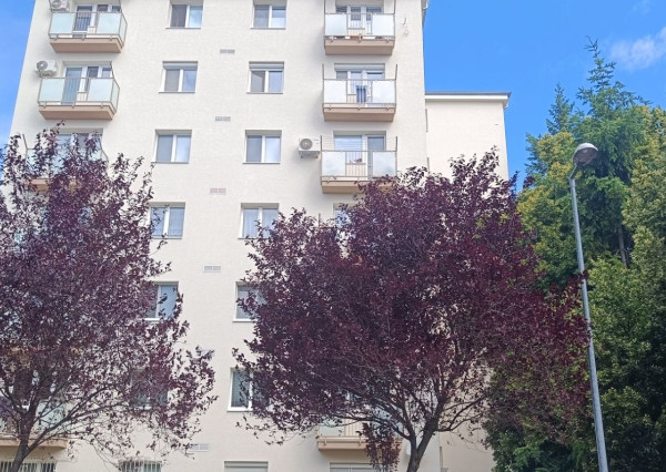 ARETÉ REAL - REZERVOVANÉ!!PREDAJ TEHLOVÉHO 3-IZ.BYTU, NA SKOK CENTRUM MESTA,BALKÓN, KOMORA