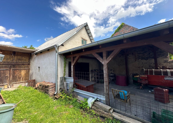 ARETÉ REAL – PREDAJ STAVEBNÉHO POZEMKU S VINOHRADNÍCKYM  DOMOM A NEBYTOVOU BUDOVOU V CENTRE MODRY, ŠTÚROVA