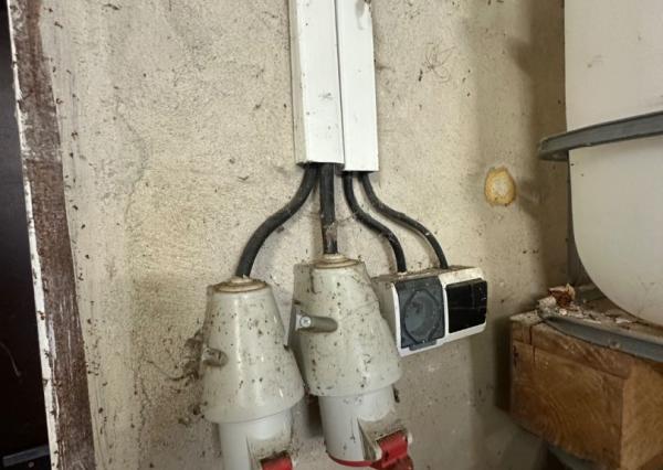 ARETÉ REAL – PREDAJ STAVEBNÉHO POZEMKU S VINOHRADNÍCKYM  DOMOM A NEBYTOVOU BUDOVOU V CENTRE MODRY, ŠTÚROVA