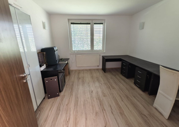 Areté real - Prenájom dvojpodlažného rodinného domu s profesionálnym nahrávacím štúdiom, ul. Hrachová, Bratislava