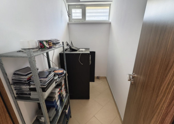 Areté real - Prenájom dvojpodlažného rodinného domu s profesionálnym nahrávacím štúdiom, ul. Hrachová, Bratislava