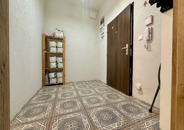 ARETÉ REAL - PREDAJ 3-IZBOVÉHO BYTU S TERASOU. ZÁHRADKOU A PARKOVACÍM STÁTÍM V NOVOSTAVBE SEVERKA, PEZINOK, SUVOROVOVA