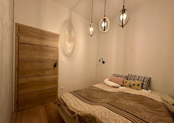 ARETÉ REAL - PREDAJ 3-IZBOVÉHO BYTU S TERASOU. ZÁHRADKOU A PARKOVACÍM STÁTÍM V NOVOSTAVBE SEVERKA, PEZINOK, SUVOROVOVA