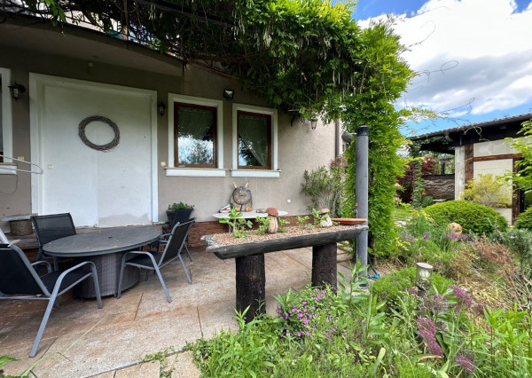 ARETÉ REAL – PREDAJ POLYFUNKČNEJ BUDOVY SO SKLADOVOU HALOU V CENTRE PEZINKA, JESENSKÉHO