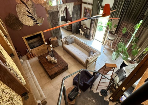 ARETÉ REAL – PREDAJ POLYFUNKČNEJ BUDOVY SO SKLADOVOU HALOU V CENTRE PEZINKA, JESENSKÉHO