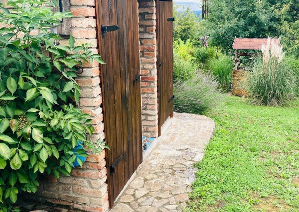 Areté real - Predaj nádhernej chaty s príjemnou atmosférou v krásnom prostredí pod lesom, s panoramatickým výhľadom, Bratislava III