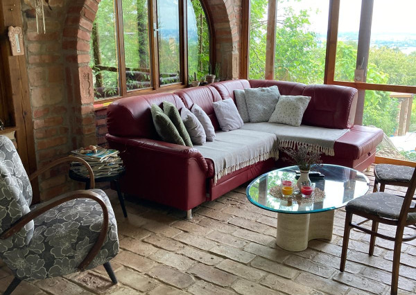 Areté real - Predaj nádhernej chaty s príjemnou atmosférou v krásnom prostredí pod lesom, s panoramatickým výhľadom, Bratislava III