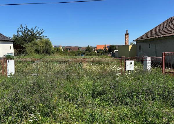 Areté real-Predaj atraktívneho stavebného pozemku v pokojnej lokalite s dobrou dostupnosťou v Budmericiach