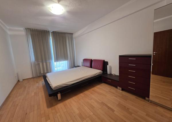 Areté real - Rezervovane! Prenájom veľmi pekného, priestranného 3-izbového bytu s 2 loggiami a garážou, Pezinok, ul. Dona Sandtnera