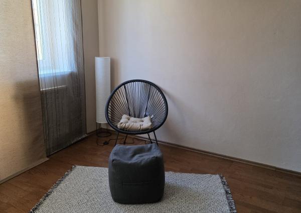 Areté real - Rezervovane! Prenájom veľmi pekného, priestranného 3-izbového bytu s 2 loggiami a garážou, Pezinok, ul. Dona Sandtnera