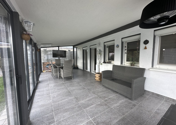 ARETÉ REAL - PREDAJ NOVOSTAVBY PRIESTRANNÉHO RODINNÉHO DOMU S DVOJGARÁŽOU, KAPLNA