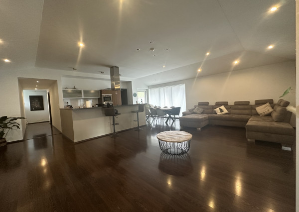 ARETÉ REAL - PREDAJ NOVOSTAVBY PRIESTRANNÉHO RODINNÉHO DOMU S DVOJGARÁŽOU, KAPLNA