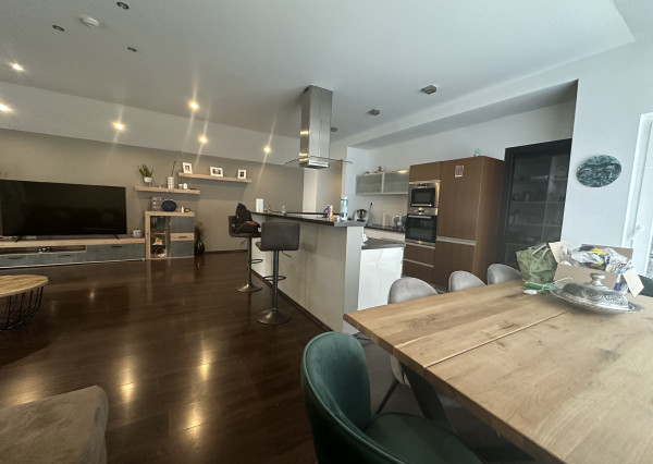 ARETÉ REAL - PREDAJ NOVOSTAVBY PRIESTRANNÉHO RODINNÉHO DOMU S DVOJGARÁŽOU, KAPLNA