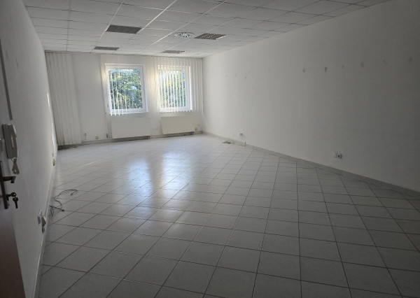 Areté real- prenájom kancelárie v centre Senca