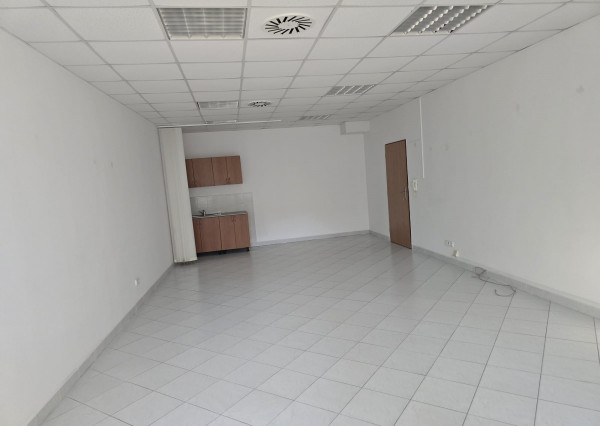 Areté real- prenájom kancelárie v centre Senca