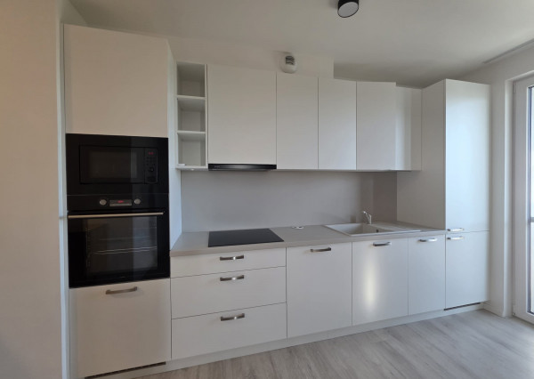 Areté real - Prenájom veľmi pekného 3-izbového bytu s možnosťou prenájmu vyhradeného parkovacieho miesta, Ovocné sady, Bratislava II