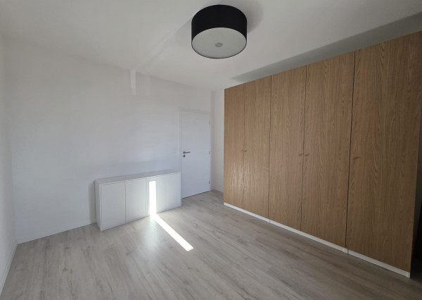 Areté real - Prenájom veľmi pekného 3-izbového bytu s možnosťou prenájmu vyhradeného parkovacieho miesta, Ovocné sady, Bratislava II