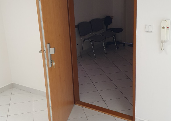 Areté real- prenájom kancelárie v centre Senca