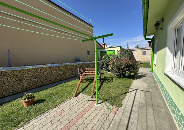 ARETÉ REAL – KÚSOK ROMANTICKÉHO VIDIEKA V CENTRE MESTA, PEZINOK, KALINČIAKOVA