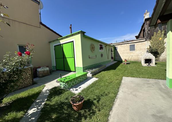 ARETÉ REAL – KÚSOK ROMANTICKÉHO VIDIEKA V CENTRE MESTA, PEZINOK, KALINČIAKOVA