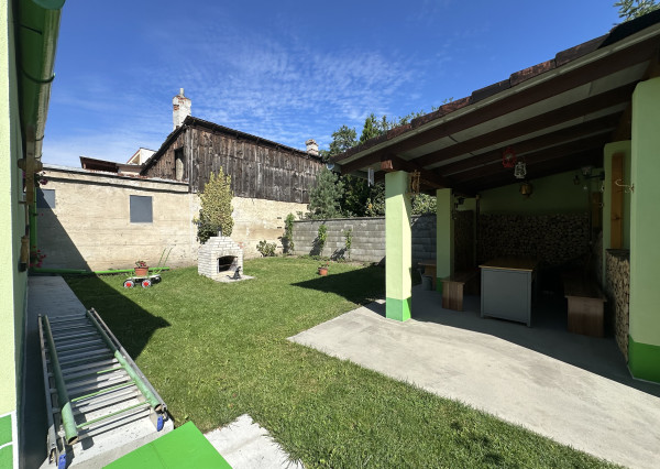 ARETÉ REAL – KÚSOK ROMANTICKÉHO VIDIEKA V CENTRE MESTA, PEZINOK, KALINČIAKOVA